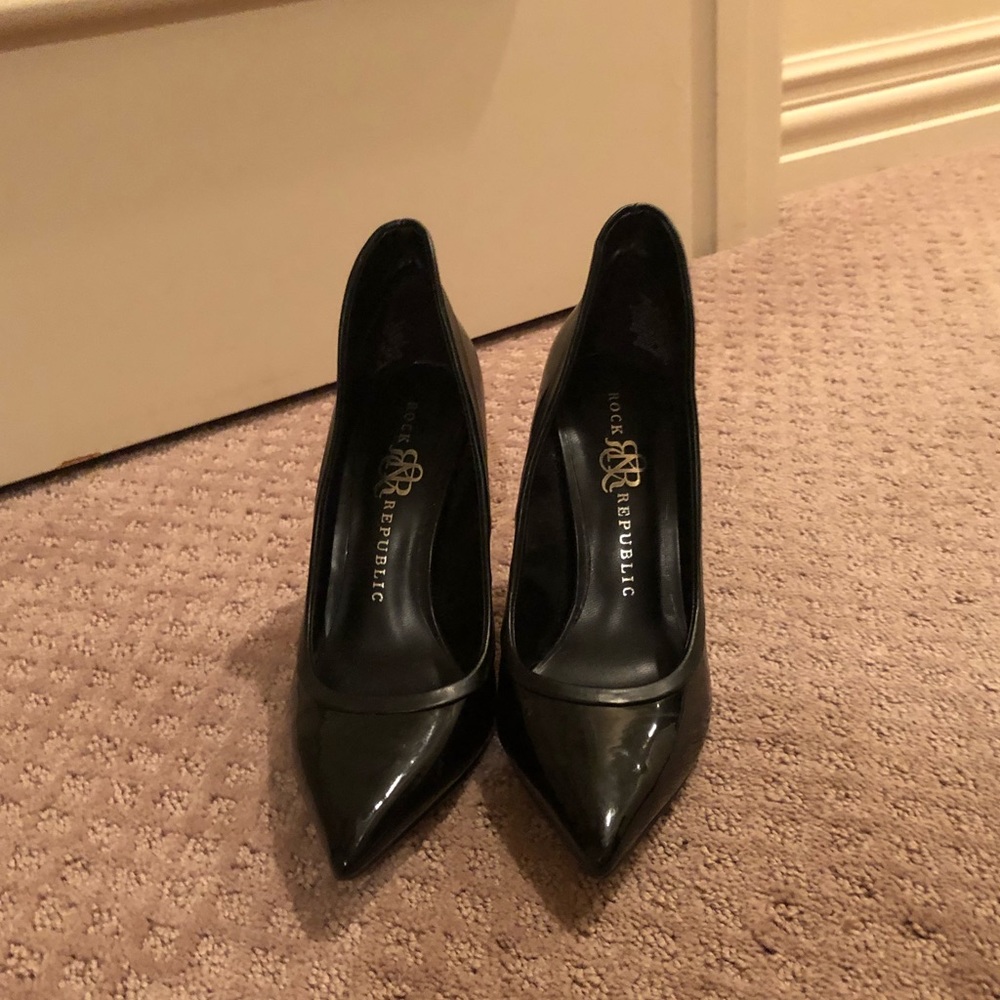 Black Patent Leather Pumps